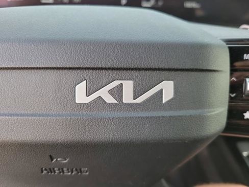 Used 2026 Kia Sorento SX Prestige w/ Olive Brown Leather Package AWD/4WD image 32