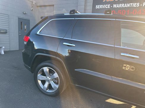 Used 2014 Jeep Grand Cherokee Limited image 9