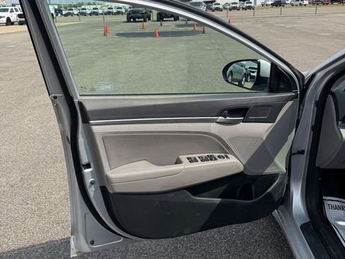 Used 2019 Hyundai Elantra SEL FWD image 53