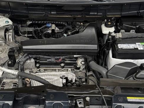 Used 2019 Nissan Rogue SL w/ Premium Package image 30