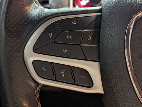 Used 2022 Dodge Challenger SRT Hellcat RWD image 19