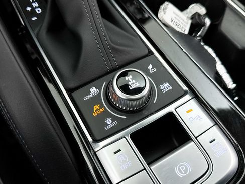 Used 2020 Kia Telluride SX w/ SX Prestige Package AWD/4WD image 10