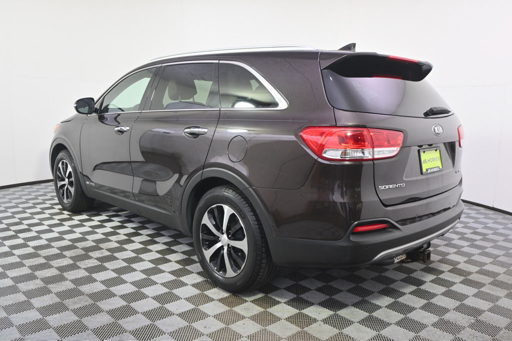 Used 2017 Kia Sorento EX AWD/4WD image 3