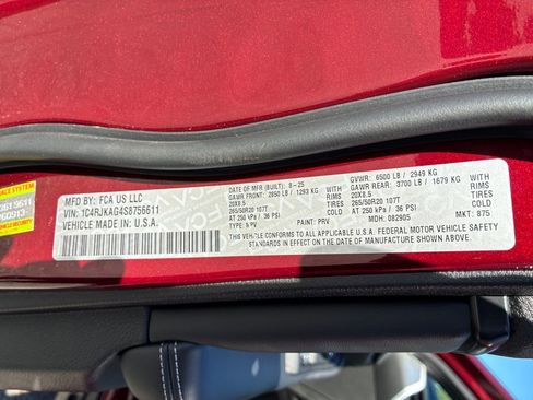 New 2025 Jeep Grand Cherokee L Altitude image 30