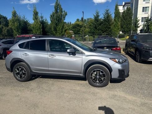 Used 2018 Subaru Crosstrek 2.0i Premium AWD/4WD image 2