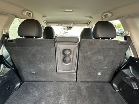 Used 2019 Nissan Rogue S w/ Special Edition Package AWD/4WD image 18