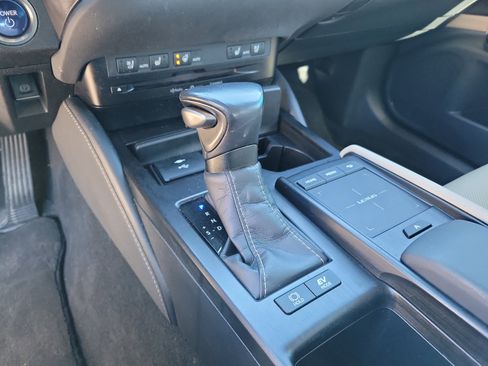 Used 2021 Lexus ES 300h w/ Premium Package image 12