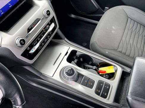 Used 2020 Ford Explorer XLT RWD image 16