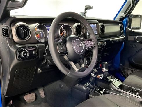 Used 2023 Jeep Wrangler Unlimited Sport AWD/4WD image 16