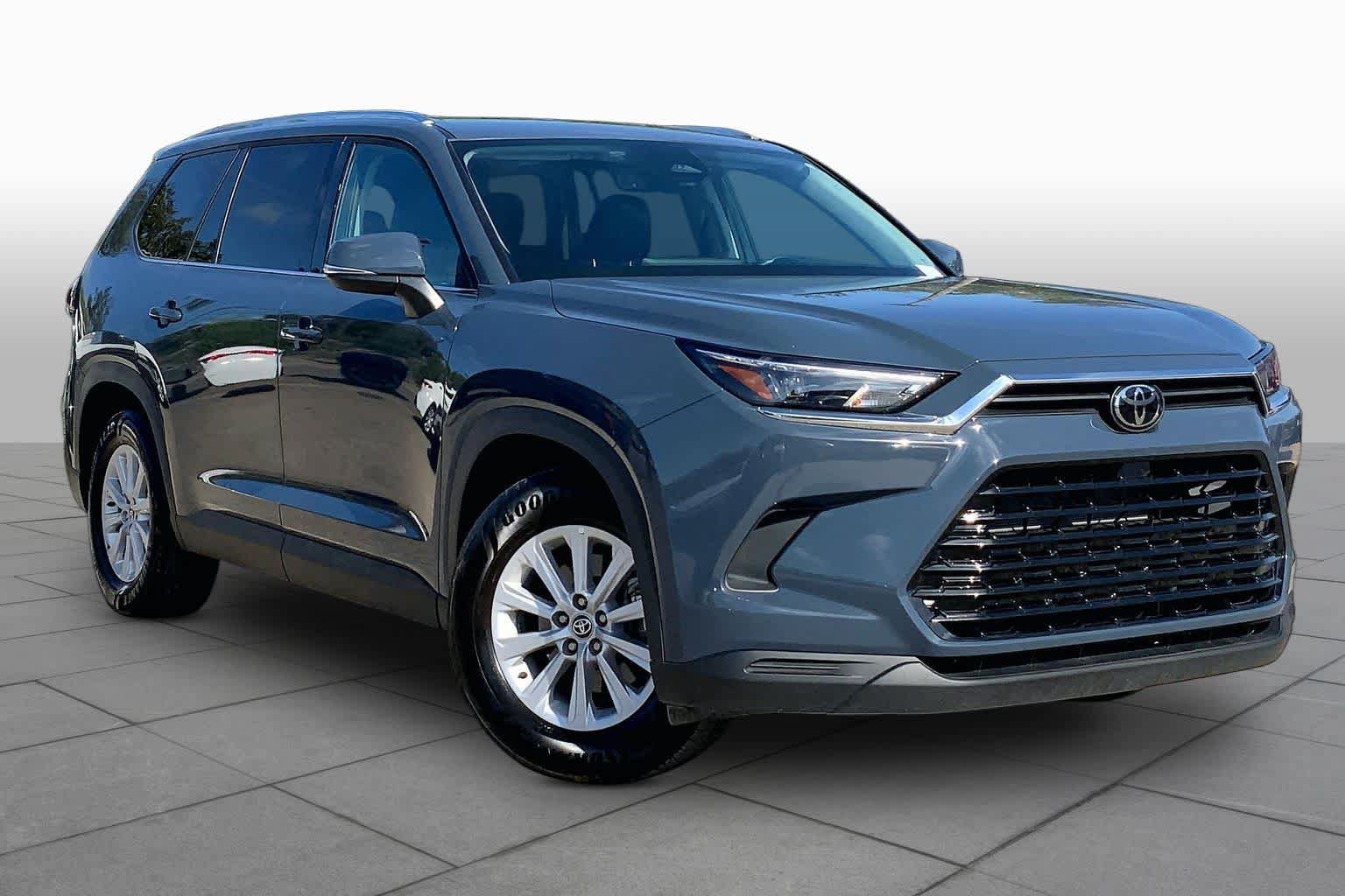 Used 2026 Toyota Grand Highlander FWD image 3