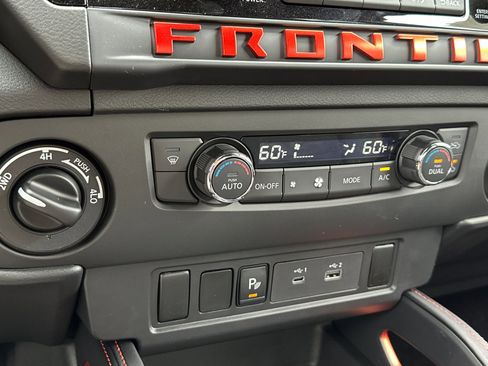 New 2025 Nissan Frontier PRO-4X w/ Interior Protection Package image 19
