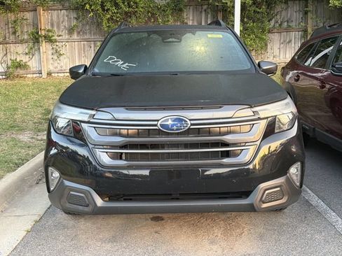 Used 2026 Subaru Forester Limited AWD/4WD image 2