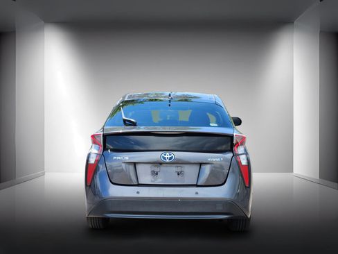 Used 2018 Toyota Prius Three w/ Advanced Technology Package FWD image 6