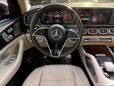 Used 2024 Mercedes-Benz GLE 450e 4MATIC image 8