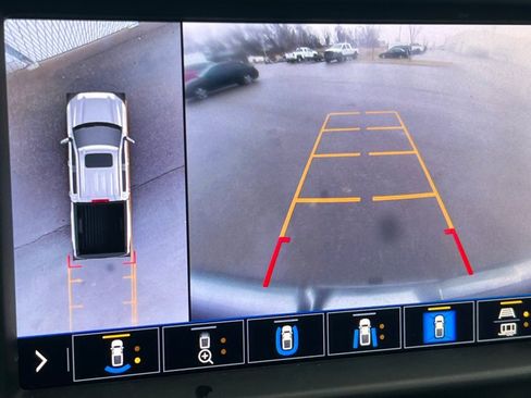 Used 2020 GMC Sierra 1500 AT4 w/ AT4 Premium Package image 16