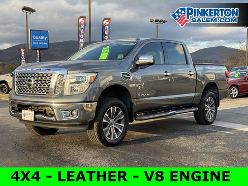 Used 2017 Nissan Titan SL image 2
