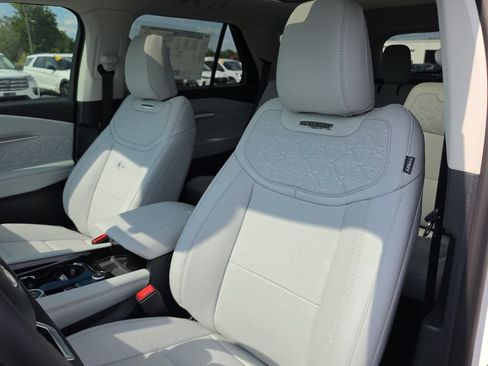 New 2026 Ford Explorer Platinum w/ LUX Leather Package AWD/4WD image 20
