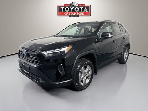 Used 2024 Toyota RAV4 XLE w/ Convenience Package AWD/4WD image 3