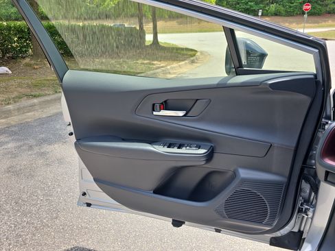 New 2026 Toyota Prius Plug-In Hybrid FWD image 24