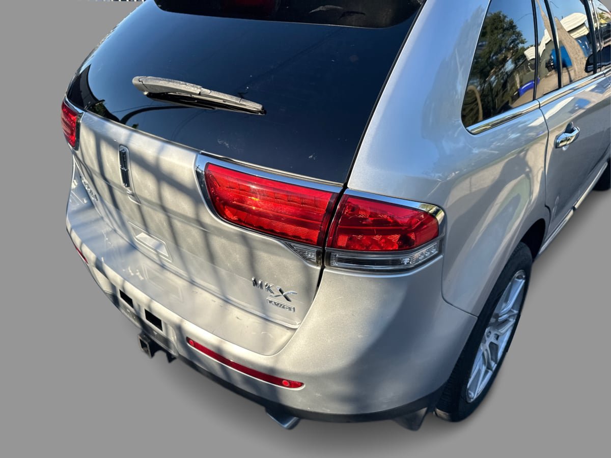 Used 2013 Lincoln MKX AWD image 19