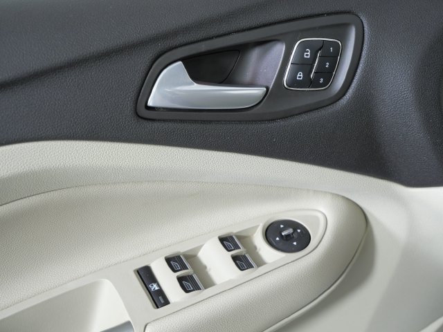 Used 2013 Ford Escape SEL FWD image 18