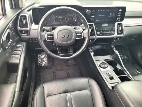 Used 2021 Kia Sorento S image 13