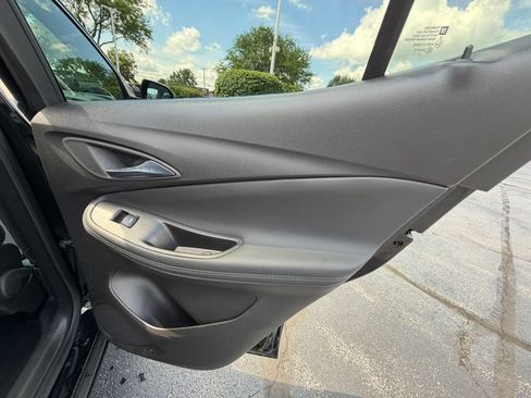 Certified 2023 Buick Encore GX Preferred FWD image 17
