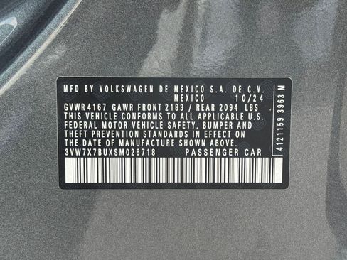 Used 2025 Volkswagen Jetta SE image 25