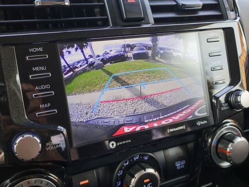 Used 2024 Toyota 4Runner TRD Off-Road image 4