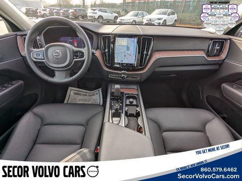 Certified 2022 Volvo XC60 B6 Inscription w/ Advanced Package image 19