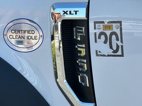 Used 2019 Ford F550 XLT DRW image 24