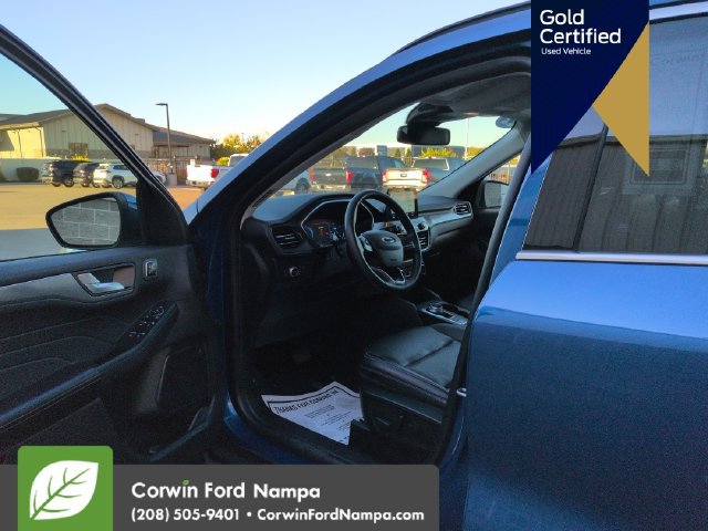 Used 2022 Ford Escape Titanium AWD/4WD image 11
