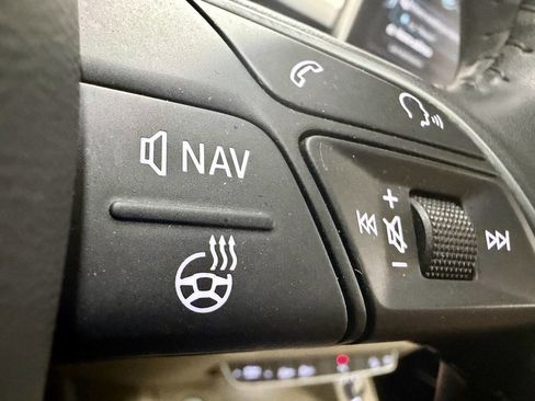 Used 2018 Audi Q5 2.0T Premium Plus w/ Premium Plus Package image 46