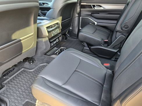 New 2025 Jeep Wagoneer Series II image 28