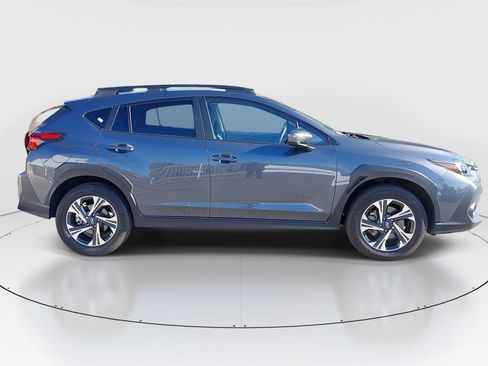 Used 2024 Subaru Crosstrek 2.0i Premium image 4