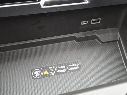 New 2026 GMC Yukon XL Denali w/ Sun & Power Step Package image 9