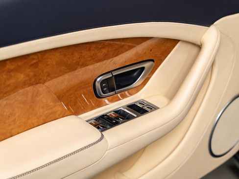 Used 2012 Bentley Continental GT image 44