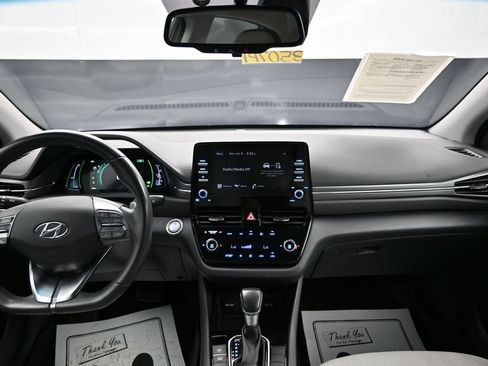 Used 2022 Hyundai Ioniq SE FWD image 16