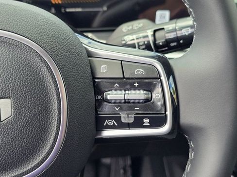 Used 2025 Kia Sorento S w/ Panoramic Sunroof Package image 32