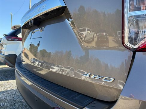 Certified 2021 Ford Explorer XLT image 29