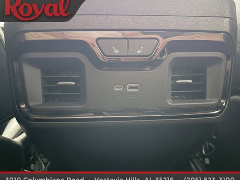 Used 2024 GMC Sierra 2500 AT4 w/ AT4 Preferred Package AWD/4WD image 26