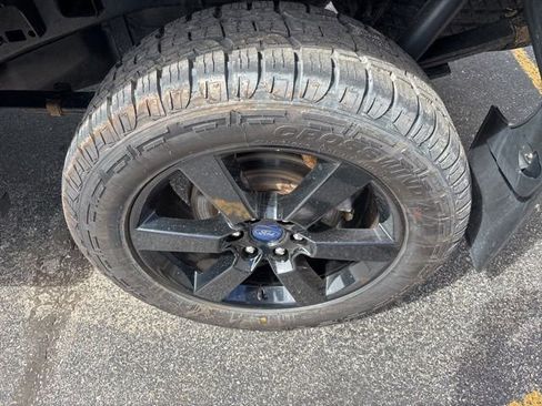 Used 2019 Ford F150 XLT w/ Equipment Group 302A Luxury AWD/4WD image 34