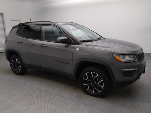 Used 2021 Jeep Compass Trailhawk AWD/4WD image 11