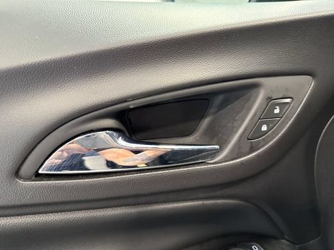 Used 2020 Chevrolet Equinox Premier AWD/4WD image 29
