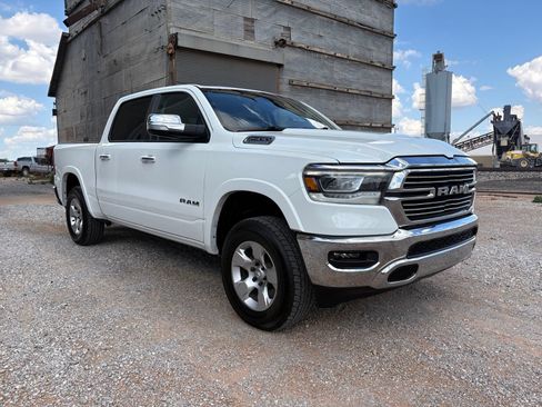 Used 2022 RAM 1500 Laramie AWD/4WD image 2