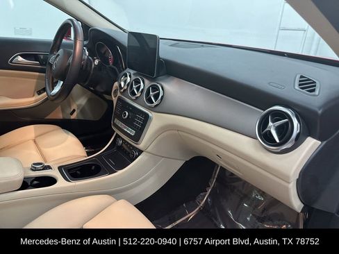 Certified 2020 Mercedes-Benz GLA 250 image 29