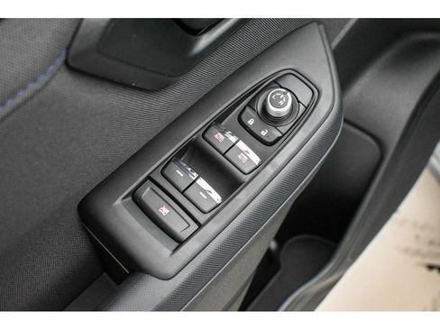 Used 2026 Subaru Forester Premium AWD/4WD image 17