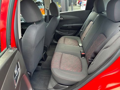 Used 2017 Chevrolet Sonic LT w/ Convenience Package FWD image 19