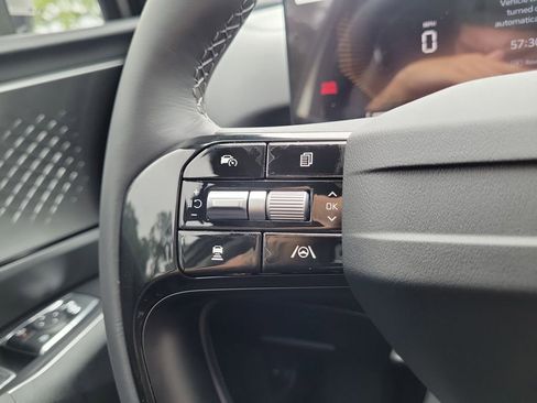 New 2026 Kia Sorento LX FWD image 25