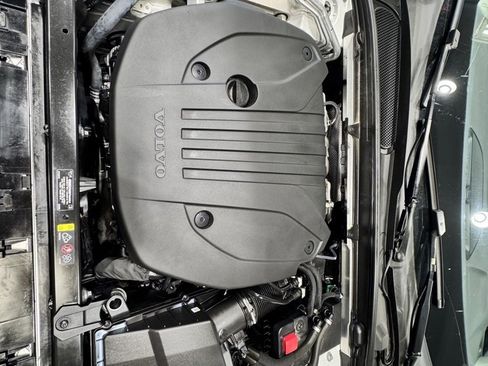 Used 2024 Volvo S60 B5 Core image 31